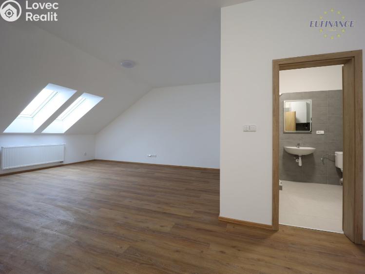 Pronájem bytu 2+KK Kladno, Jana Palacha 1620 č. 7