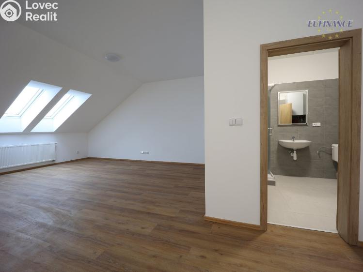 Pronájem bytu 2+KK Kladno, Jana Palacha 1620 č. 9