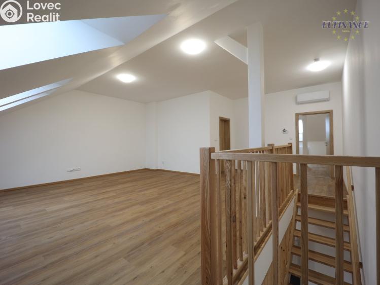 Pronájem bytu 2+KK Kladno, Jana Palacha 1620 č. 11