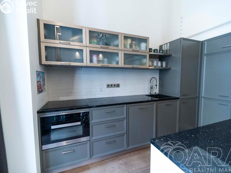 Prodej bytu 2+1 Praha, Soukenická 1529/26 č. 4