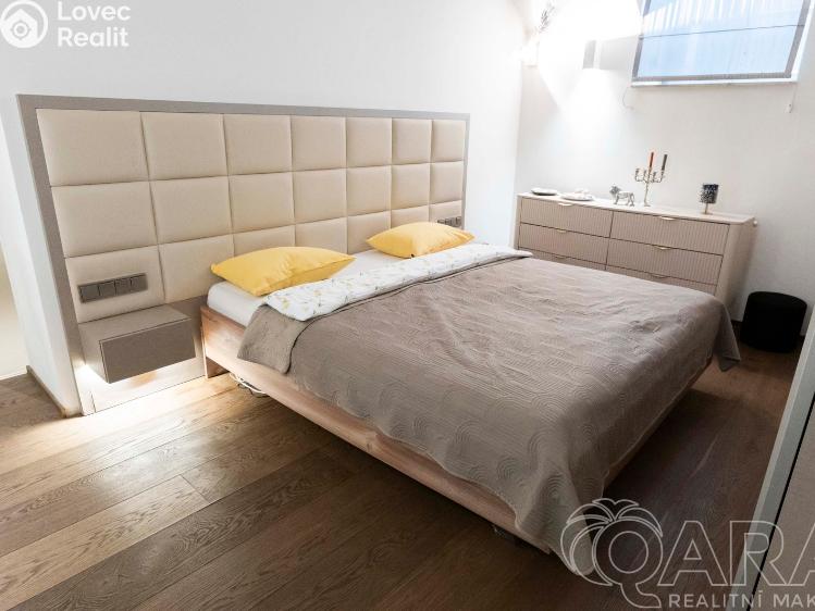 Prodej bytu 2+1 Praha, Soukenická 1529/26 č. 8