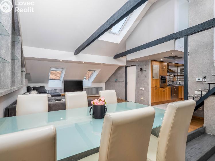 Prodej bytu 4+KK Praha, Vltavská 207/20 č. 17