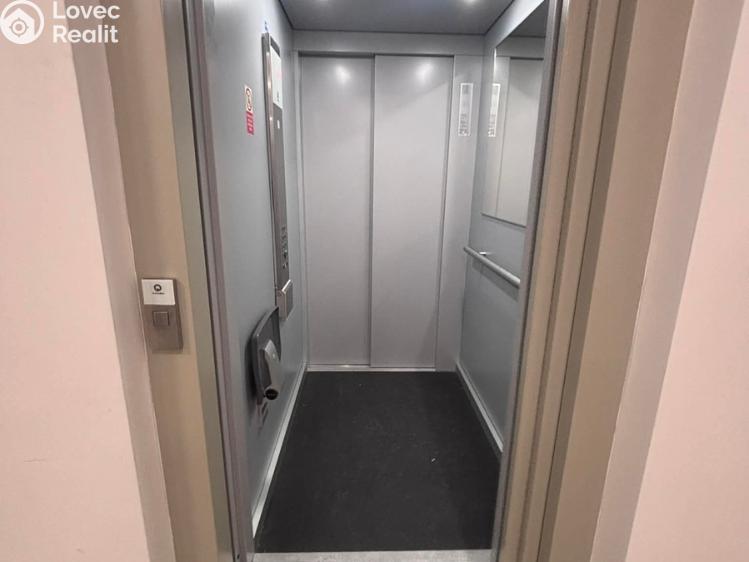 Pronájem bytu 3+1 Jistebník č. 13