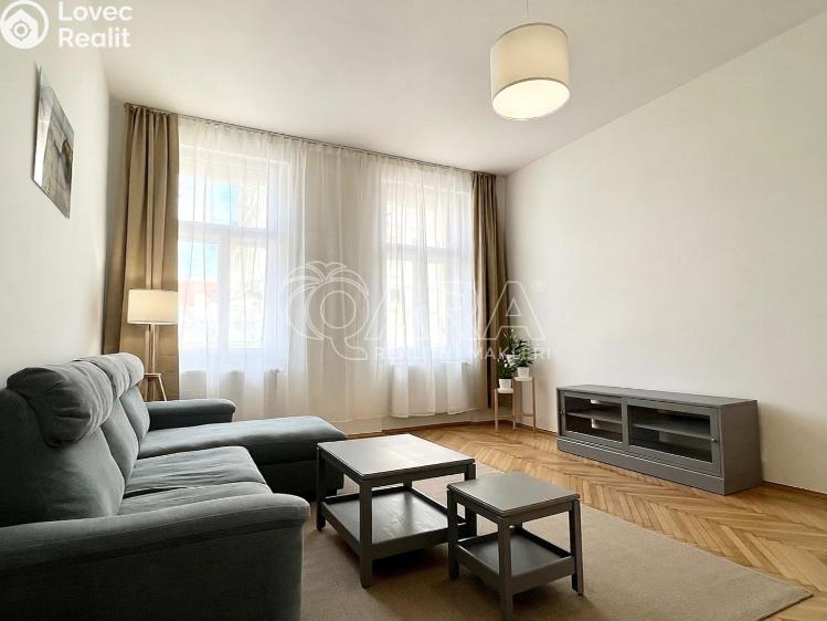 Pronájem bytu 2+1 Praha, Římská 1276/36 č. 3