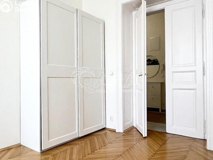 Pronájem bytu 2+1 Praha, Římská 1276/36 č. 14