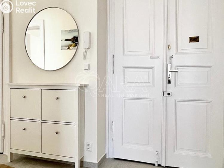 Pronájem bytu 2+1 Praha, Římská 1276/36 č. 19