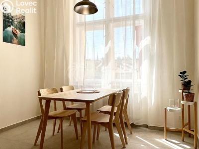 Pronájem bytu 2+1 Praha, Římská č. 2