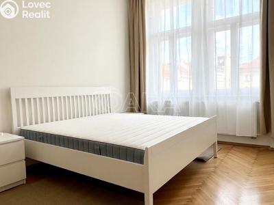 Оренда квартири 2+1 Praha, Římská č. 11