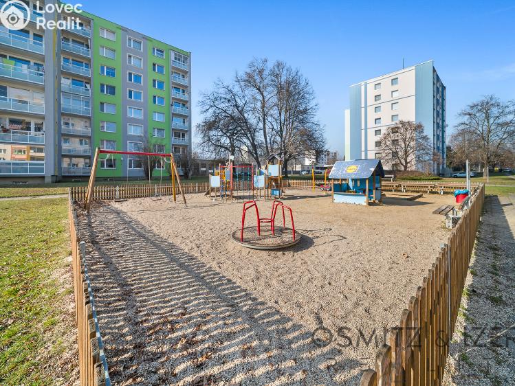 Prodej bytu 3+1 Litoměřice, Družstevní 1757/27 č. 23