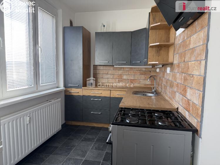 Pronájem bytu 2+1 Ostrov, Kollárova č. 5