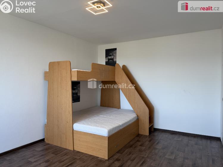 Pronájem bytu 2+1 Ostrov, Kollárova č. 6