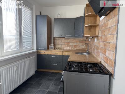 Pronájem bytu 2+1 Ostrov, Kollárova č. 5