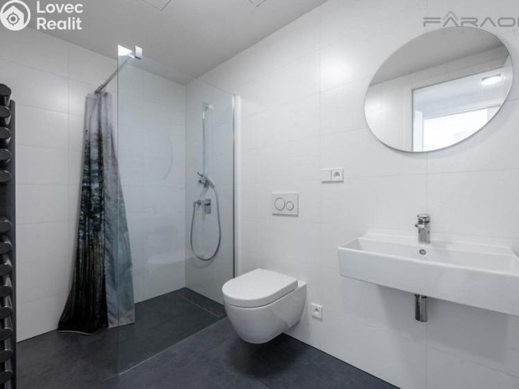 Оренда квартири 2+KK Praha, Kmochova č. 6