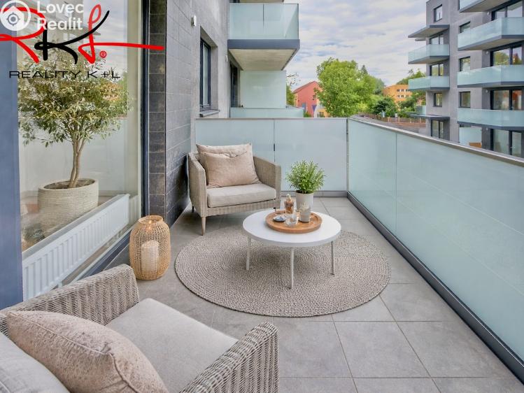 Prodej bytu 2+KK Praha, Čakovická 327/45 č. 4