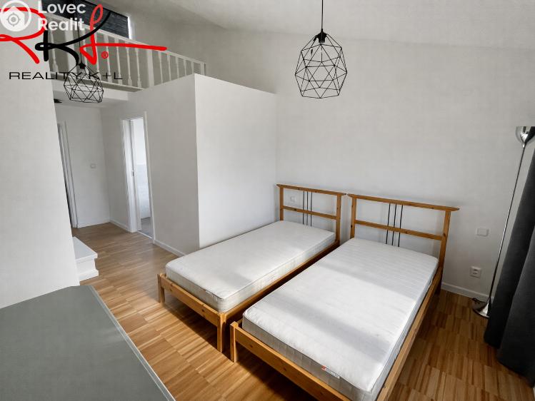 Pronájem rodinného domu Praha, Kamýcká č. 13