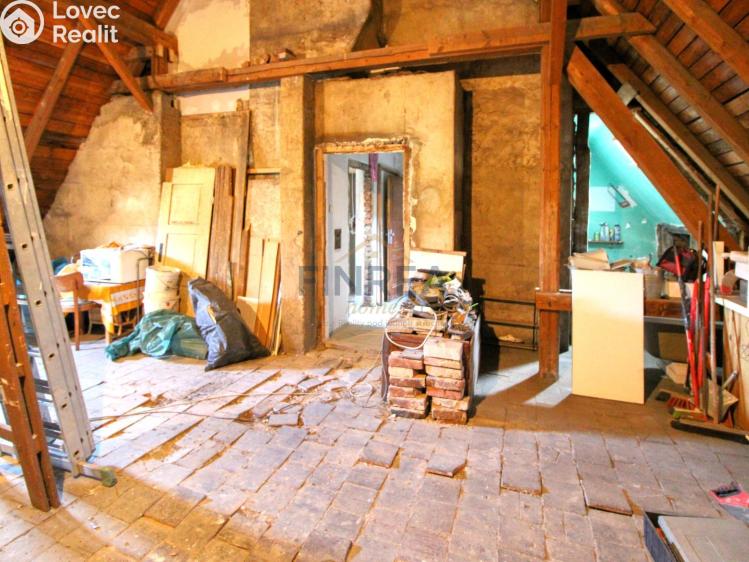 Prodej atypického bytu Litvínov, S. K. Neumanna 1090 č. 16