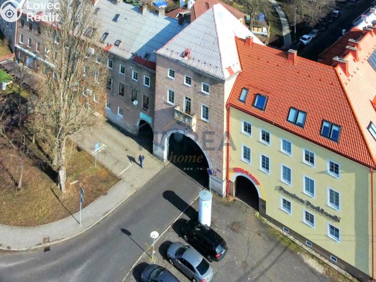 Prodej atypického bytu Litvínov, S. K. Neumanna 1090 č. 26