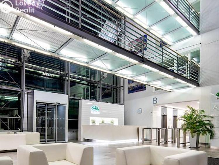 Pronájem obchodního prostoru Praha, Evropská č. 7