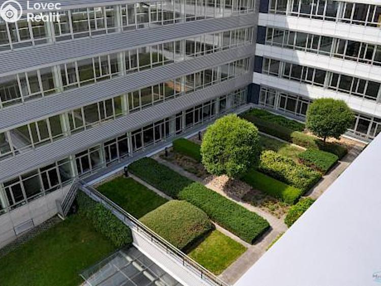 Pronájem obchodního prostoru Praha, Evropská č. 16