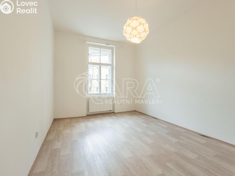 Pronájem bytu 3+1 Praha, Lužická 1033/4 č. 9