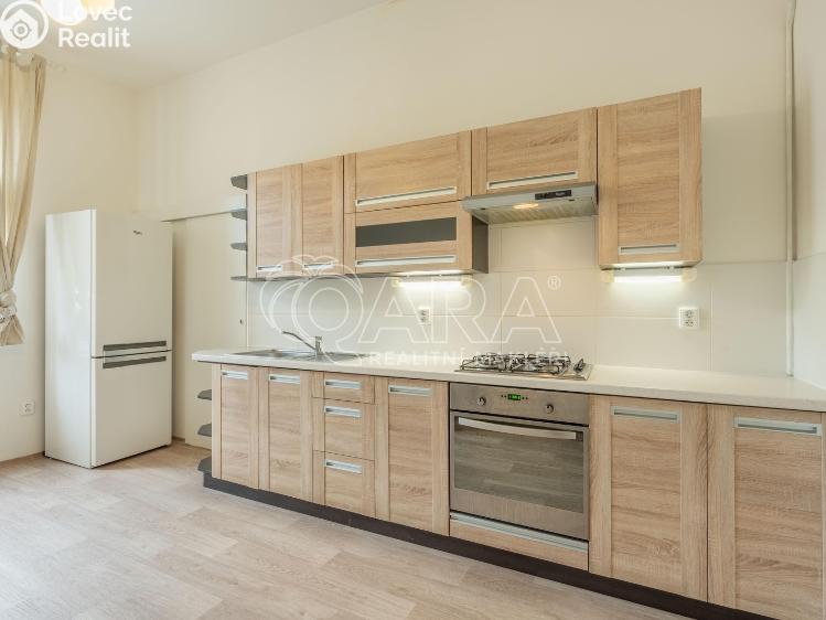 Pronájem bytu 3+1 Praha, Lužická 1033/4 č. 11