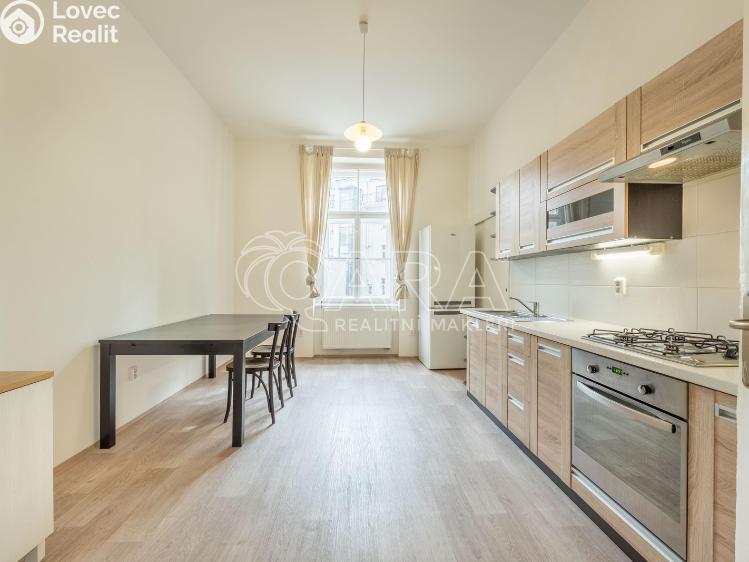 Pronájem bytu 3+1 Praha, Lužická 1033/4 č. 12