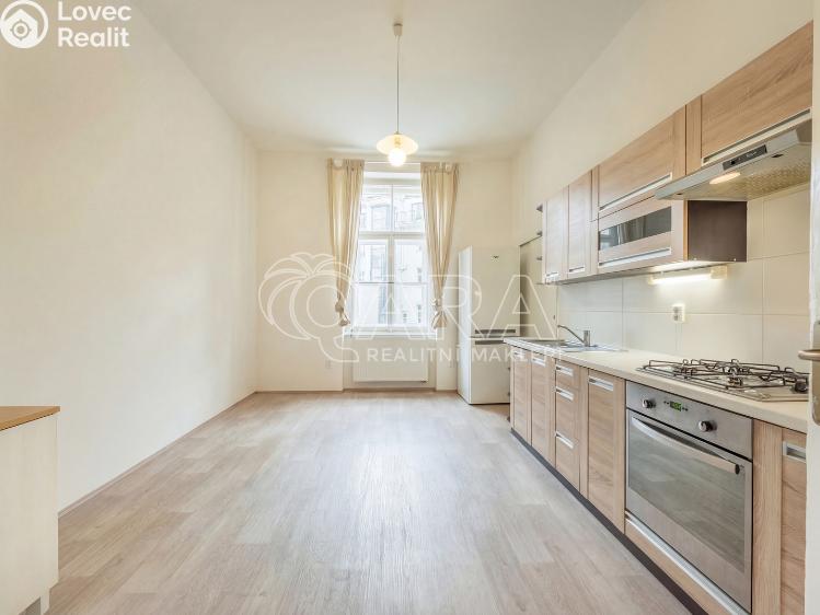 Pronájem bytu 3+1 Praha, Lužická 1033/4 č. 13