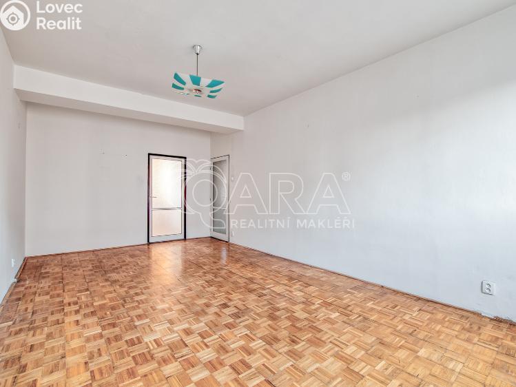 Prodej bytu 2+1 Třinec, Dukelská 673 č. 9