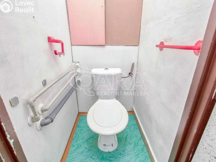 Prodej bytu 2+1 Třinec, Dukelská 673 č. 19