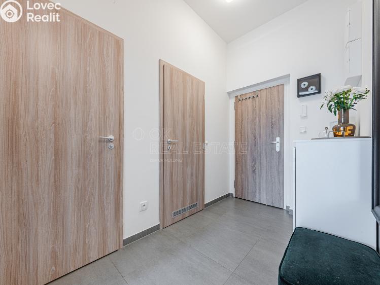 Prodej bytu 3+KK Praha, Ke kříži č. 13