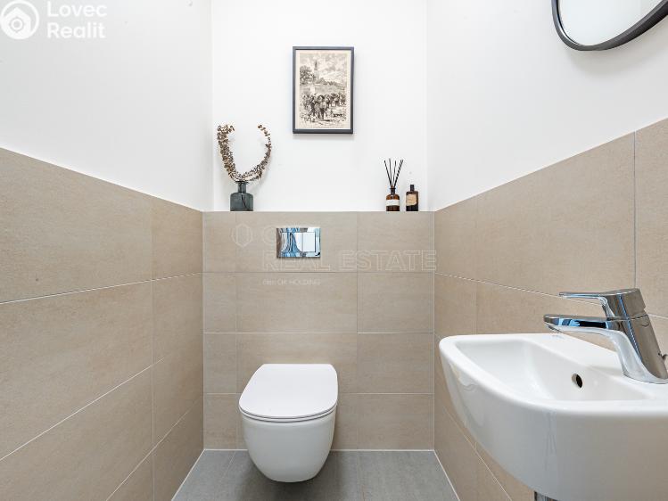 Prodej bytu 3+KK Praha, Ke kříži č. 15