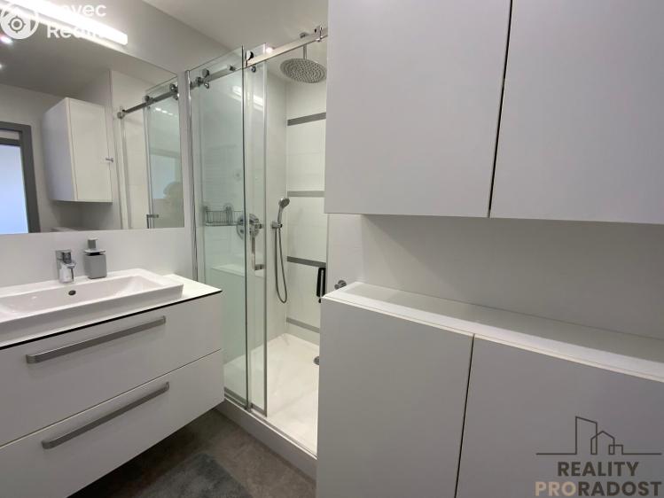 Аренда квартиры 3+1 Praha, Zárubova č. 3