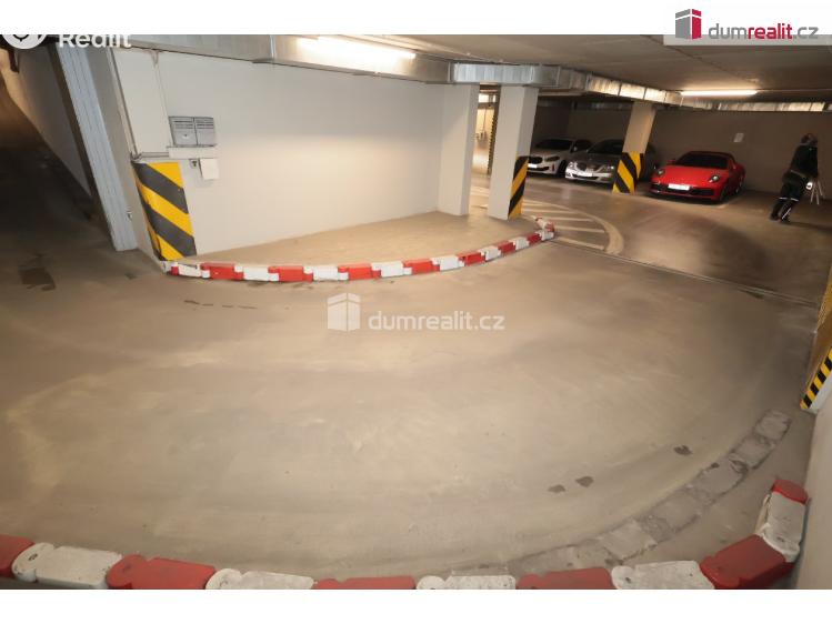 Pronájem garáže Praha 10, Korunní č. 6