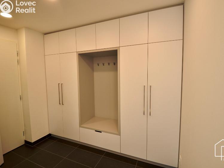 Rent apartment 2+KK Praha, Novodvorská 1070/6 č. 14