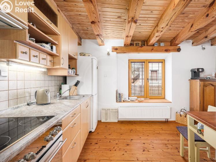 Prodej rodinného domu Křemže, Náměstí 102 č. 7