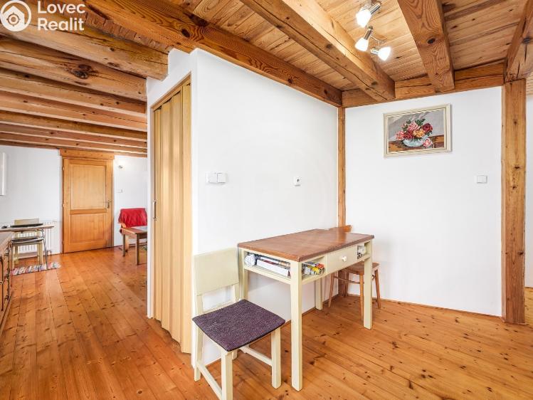 Prodej rodinného domu Křemže, Náměstí 102 č. 8