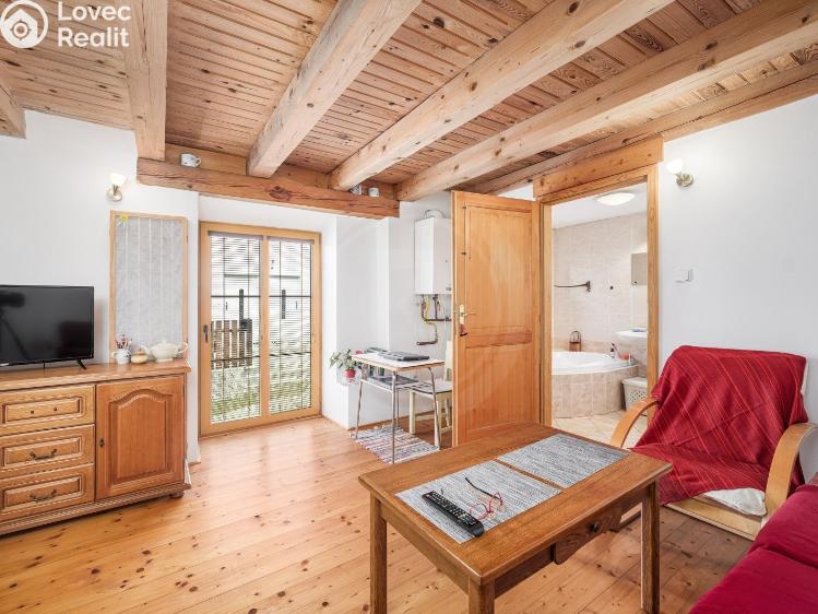 Prodej rodinného domu Křemže, Náměstí 102 č. 9