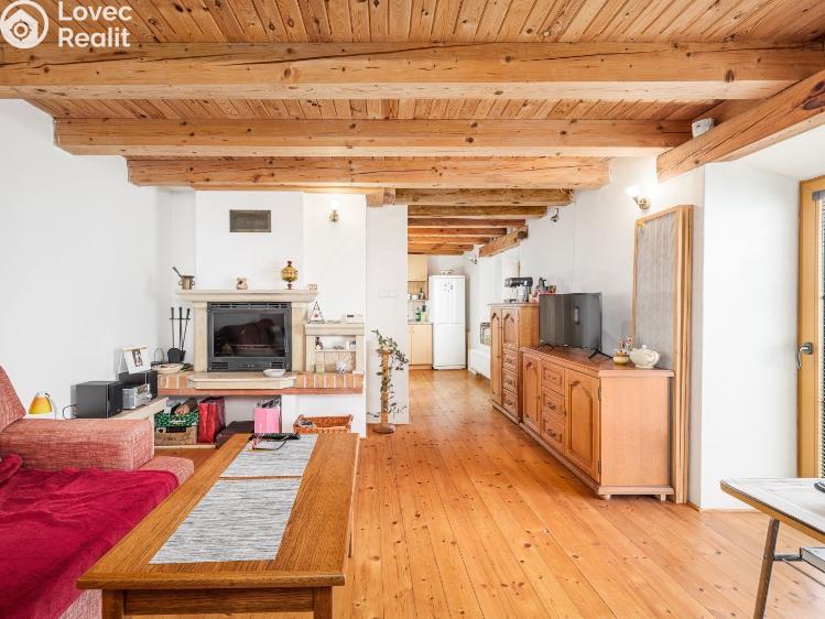 Prodej rodinného domu Křemže, Náměstí 102 č. 10