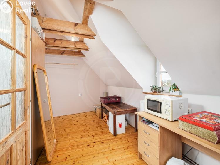 Prodej rodinného domu Křemže, Náměstí 102 č. 17