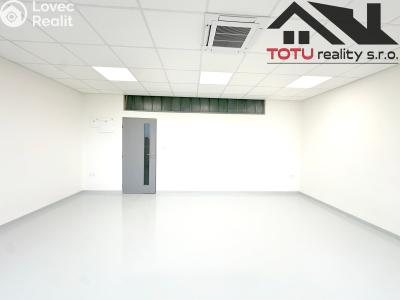 Rent office space Jaroměř, Jezbinská č. 9