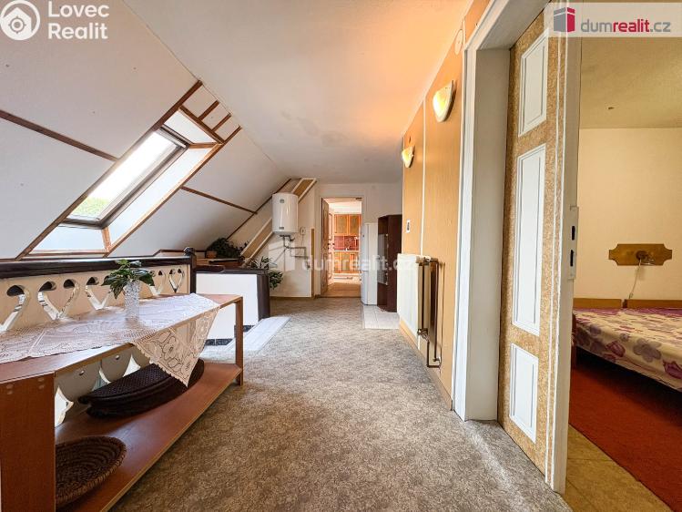 Prodej rodinného domu Zvěstov č. 19