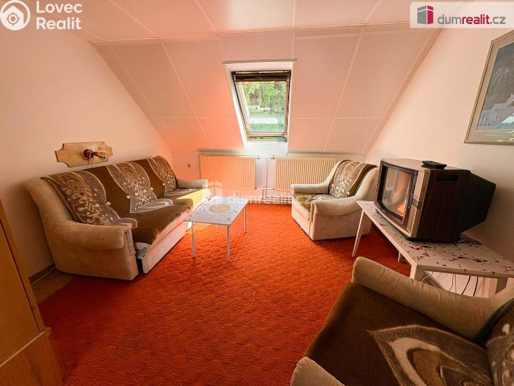 Prodej rodinného domu Zvěstov č. 21