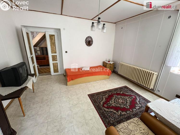 Prodej rodinného domu Zvěstov č. 28