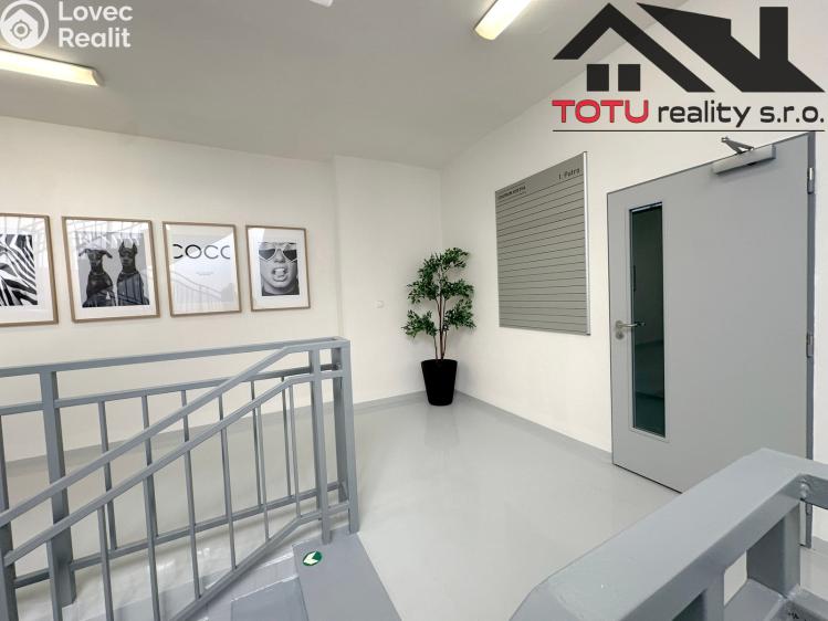 Pronájem kanceláře Jaroměř, Jezbinská č. 4