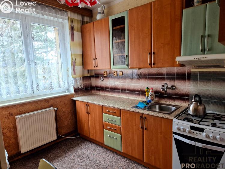 Prodej bytu 3+1 Třinec, Bezručova č. 27