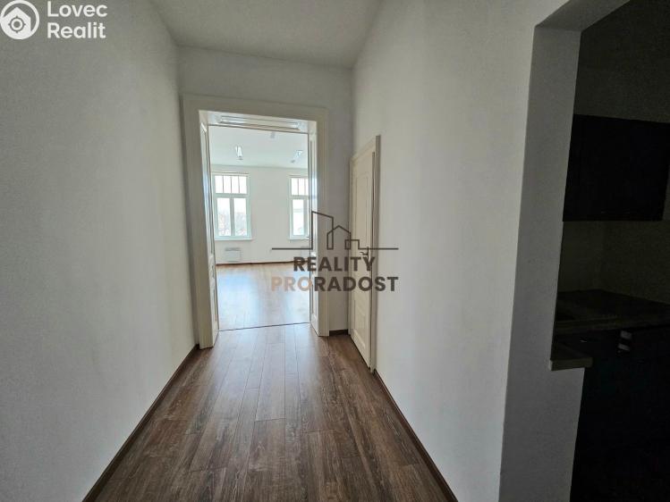 Rent office space Hodonín, Velkomoravská 378/1 č. 8