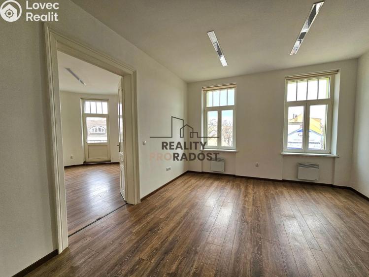 Rent office space Hodonín, Velkomoravská 378/1 č. 9