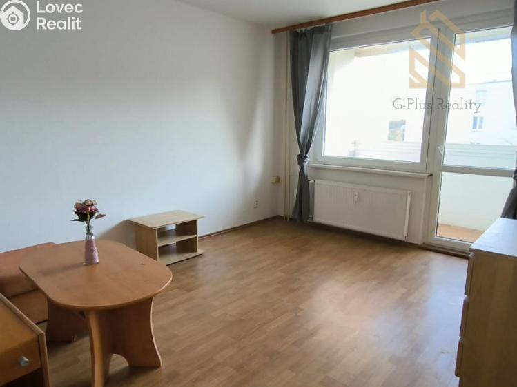 Pronájem bytu 2+1 Louny, Petra Obrovce 2249 č. 1