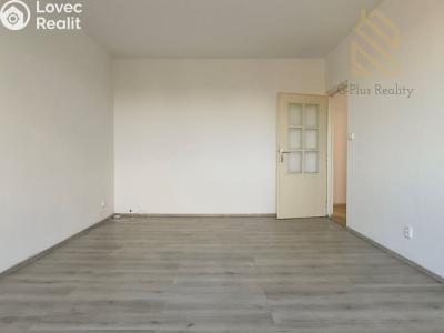 Pronájem bytu 2+1 Louny, Petra Obrovce 2249 č. 5