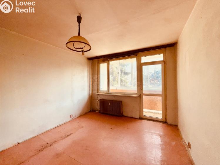 Prodej bytu 3+1 Chomutov, Jirkovská č. 10